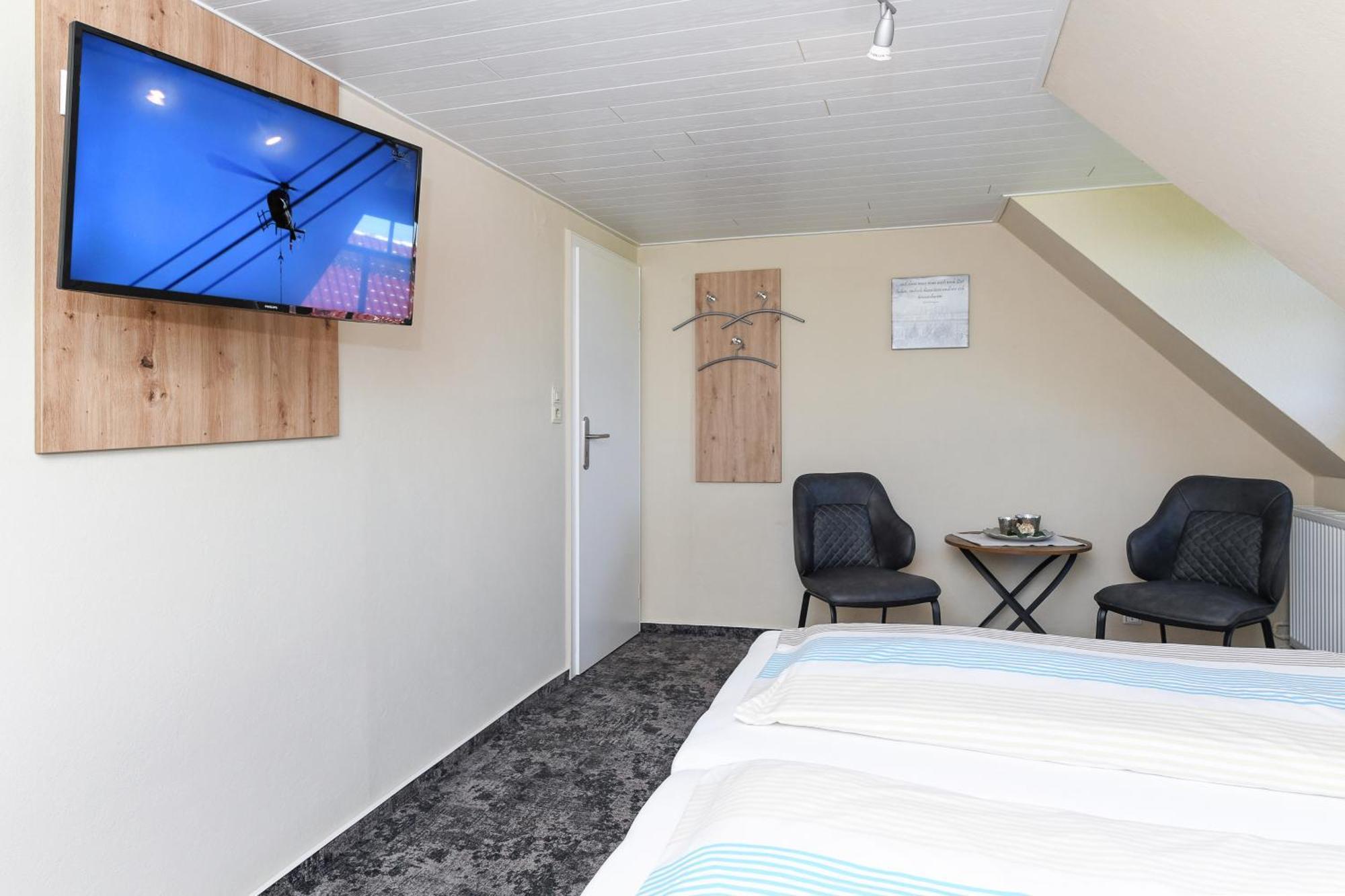 Pension Burggaststaette Heyken Neuharlingersiel Luaran gambar